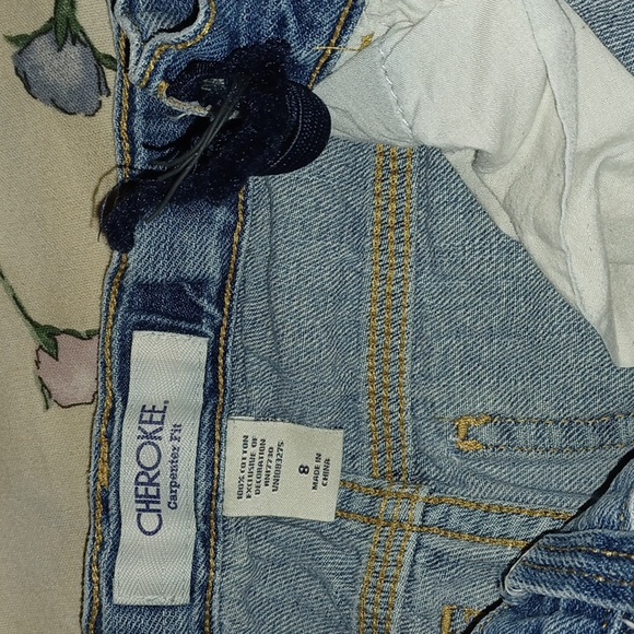 Bundle Of 4 Shorts And 2 Pajamas Sets For Boys Size 8 - Picture 6 of 16